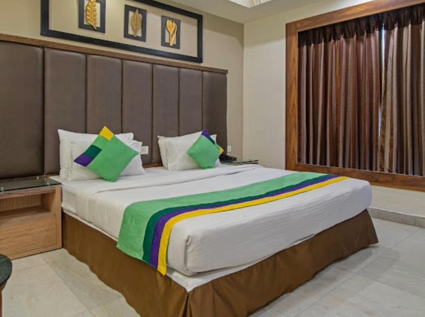 Hotel Imperial Park Sector 45 Gurgaon Buitenkant foto