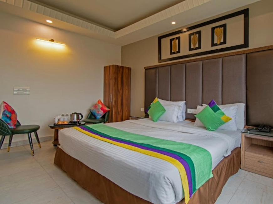 Hotel Imperial Park Sector 45 Gurgaon Buitenkant foto