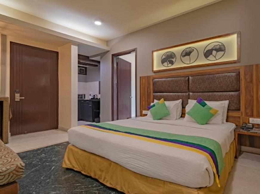 Hotel Imperial Park Sector 45 Gurgaon Buitenkant foto